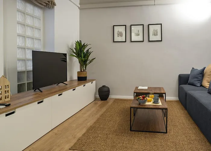 Habitat Parlament Balconies *